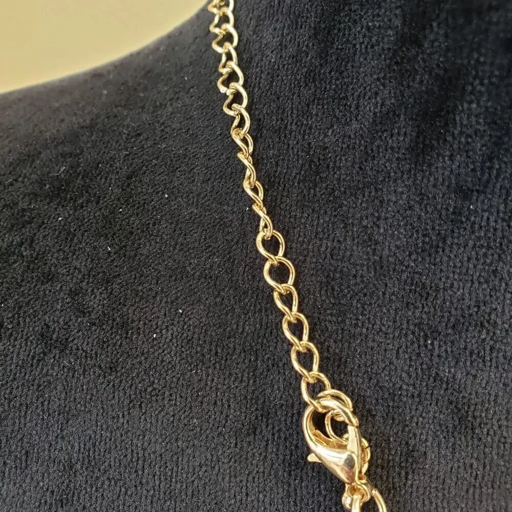 Womens Chunky White Faux Pearl Cluster Bib Necklace Jewelry with Lobster Clasp - Picture 7 of 7